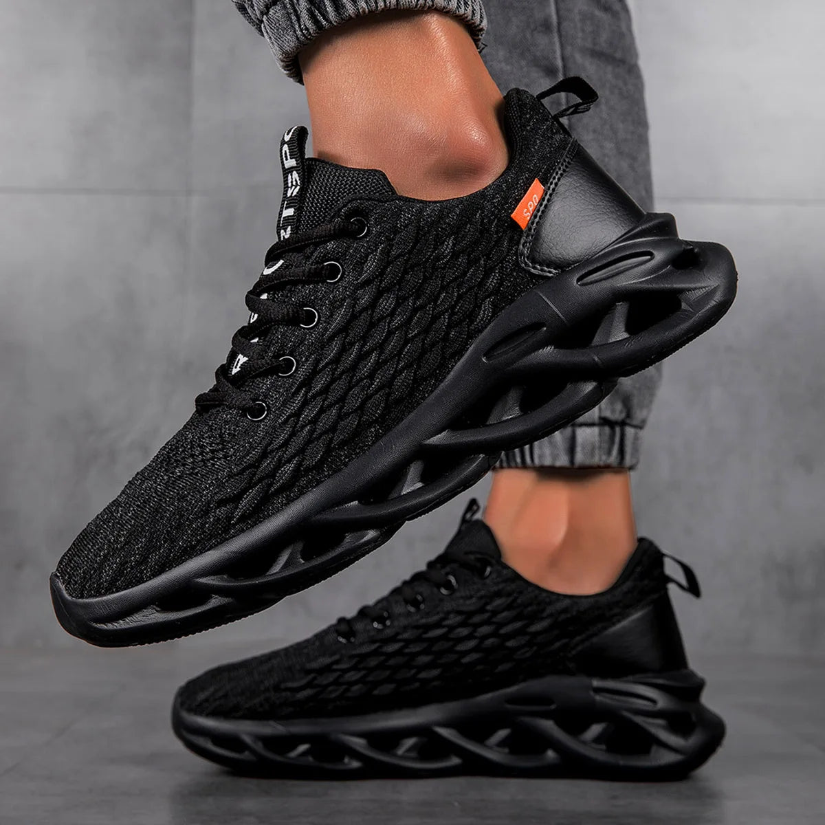 New Lightweight Men's Fashionable Sports Shoes Breathable Comfortable Running Shoes Outdoor Fitness Lazy Training Non-slip Shoes - Shopfly.co.uk