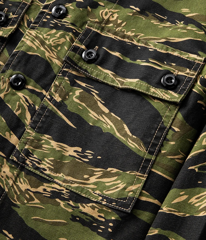 2025 Spring Men's Tiger Stripe Camo Camouflage Cargo Shirt Fashion Work Engineer Long Sleeved Shirt Jacket With Double Pockets - Shopfly.co.uk