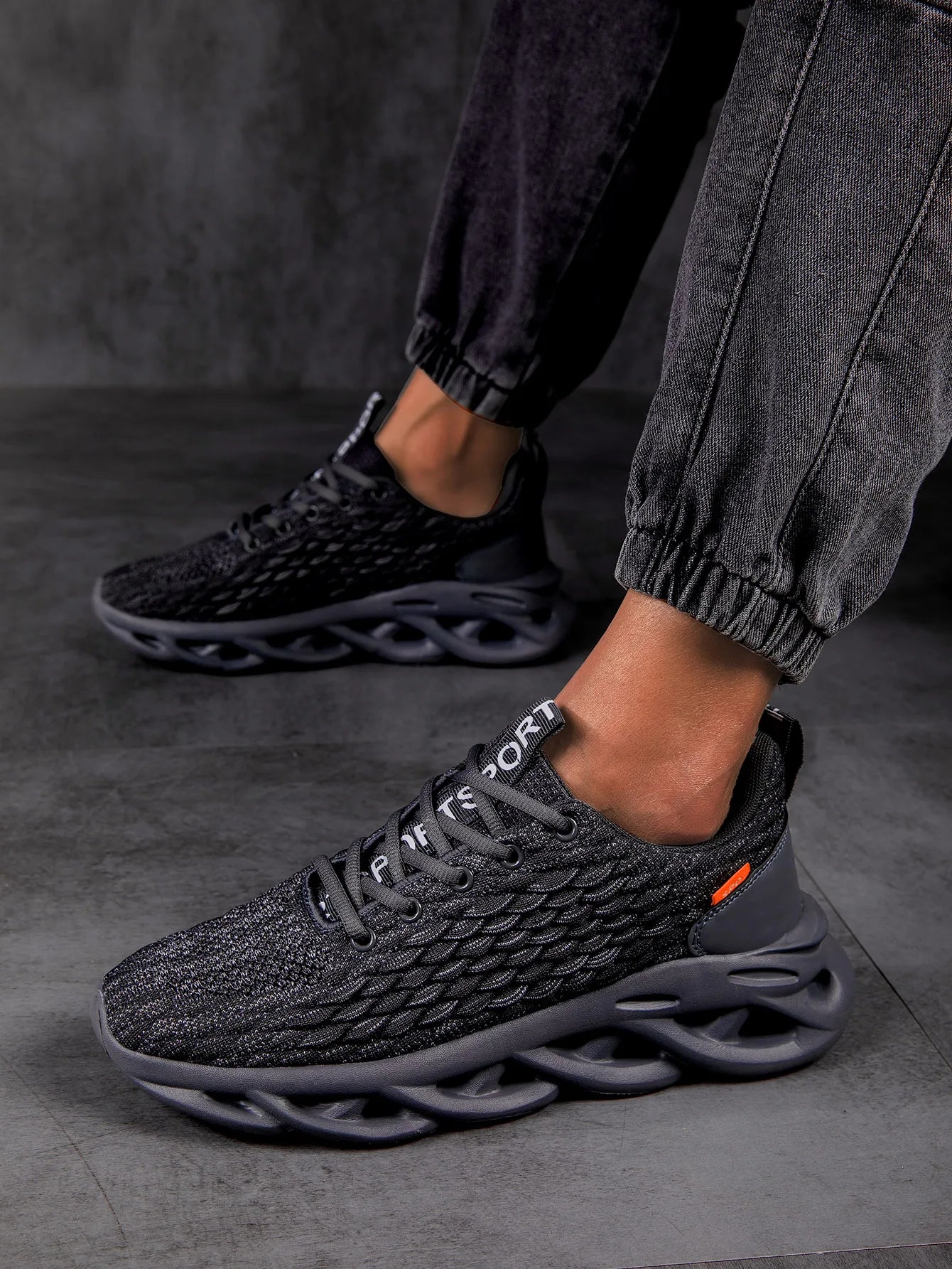 New Lightweight Men's Fashionable Sports Shoes Breathable Comfortable Running Shoes Outdoor Fitness Lazy Training Non-slip Shoes - Shopfly.co.uk