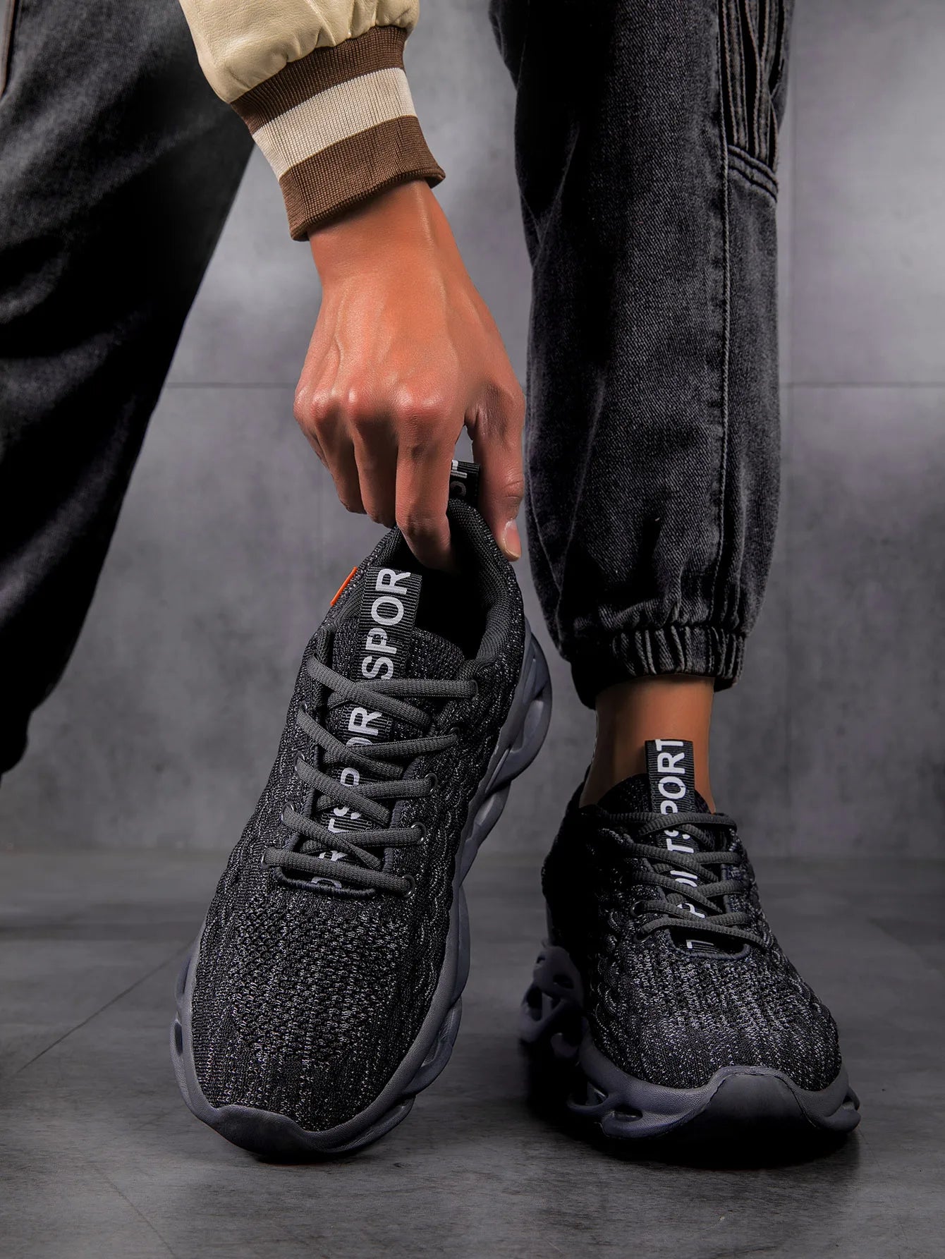 New Lightweight Men's Fashionable Sports Shoes Breathable Comfortable Running Shoes Outdoor Fitness Lazy Training Non-slip Shoes - Shopfly.co.uk