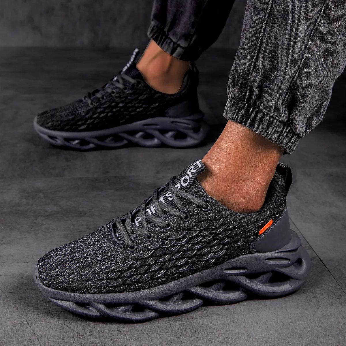 New Lightweight Men's Fashionable Sports Shoes Breathable Comfortable Running Shoes Outdoor Fitness Lazy Training Non-slip Shoes - Shopfly.co.uk