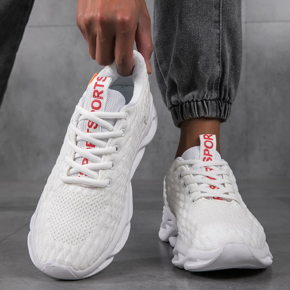 New Lightweight Men's Fashionable Sports Shoes Breathable Comfortable Running Shoes Outdoor Fitness Lazy Training Non-slip Shoes - Shopfly.co.uk