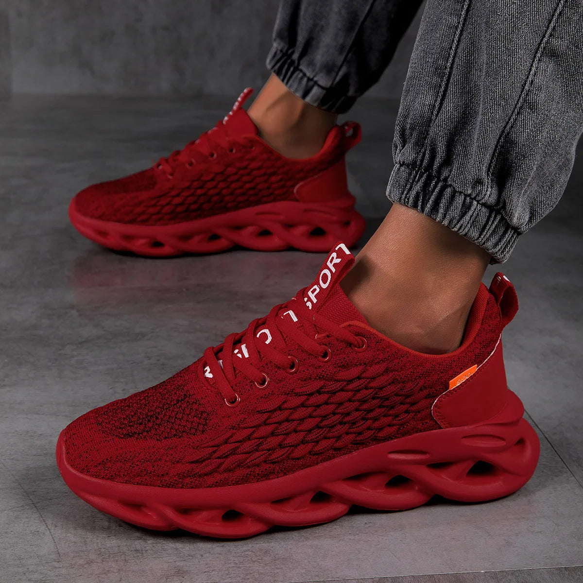 New Lightweight Men's Fashionable Sports Shoes Breathable Comfortable Running Shoes Outdoor Fitness Lazy Training Non-slip Shoes - Shopfly.co.uk