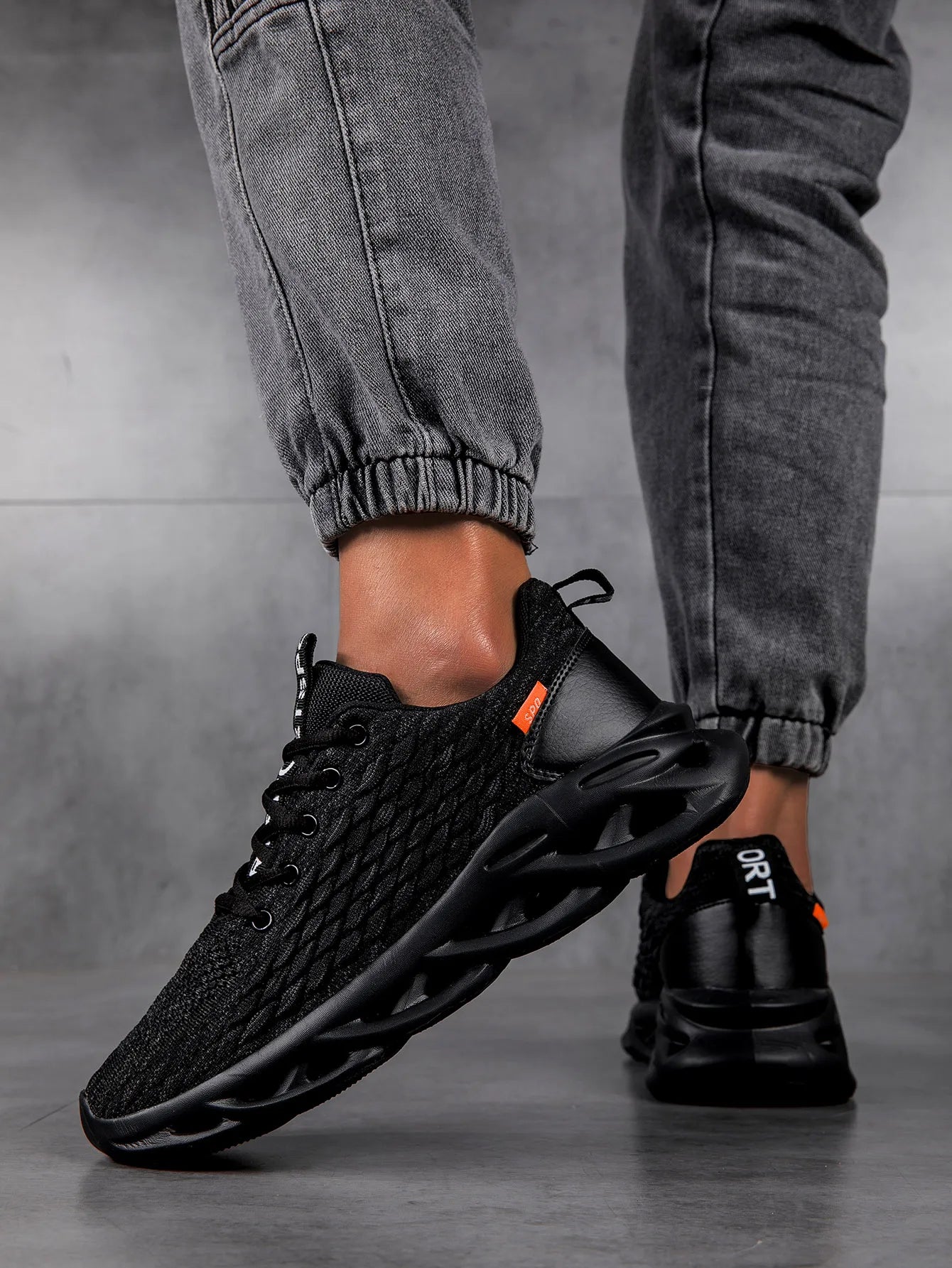 New Lightweight Men's Fashionable Sports Shoes Breathable Comfortable Running Shoes Outdoor Fitness Lazy Training Non-slip Shoes - Shopfly.co.uk