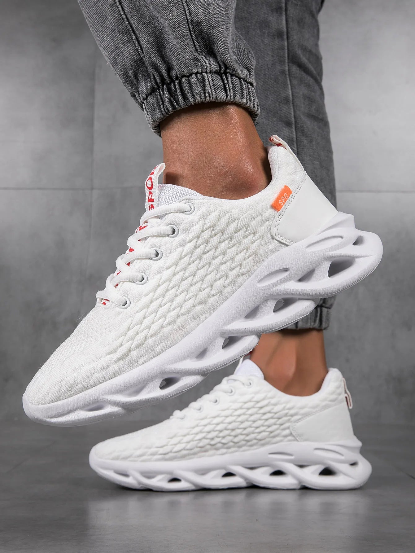 New Lightweight Men's Fashionable Sports Shoes Breathable Comfortable Running Shoes Outdoor Fitness Lazy Training Non-slip Shoes - Shopfly.co.uk