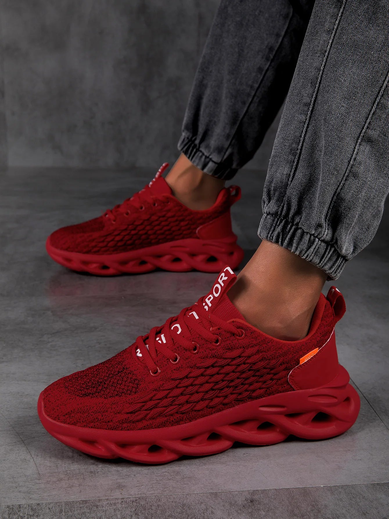 New Lightweight Men's Fashionable Sports Shoes Breathable Comfortable Running Shoes Outdoor Fitness Lazy Training Non-slip Shoes - Shopfly.co.uk