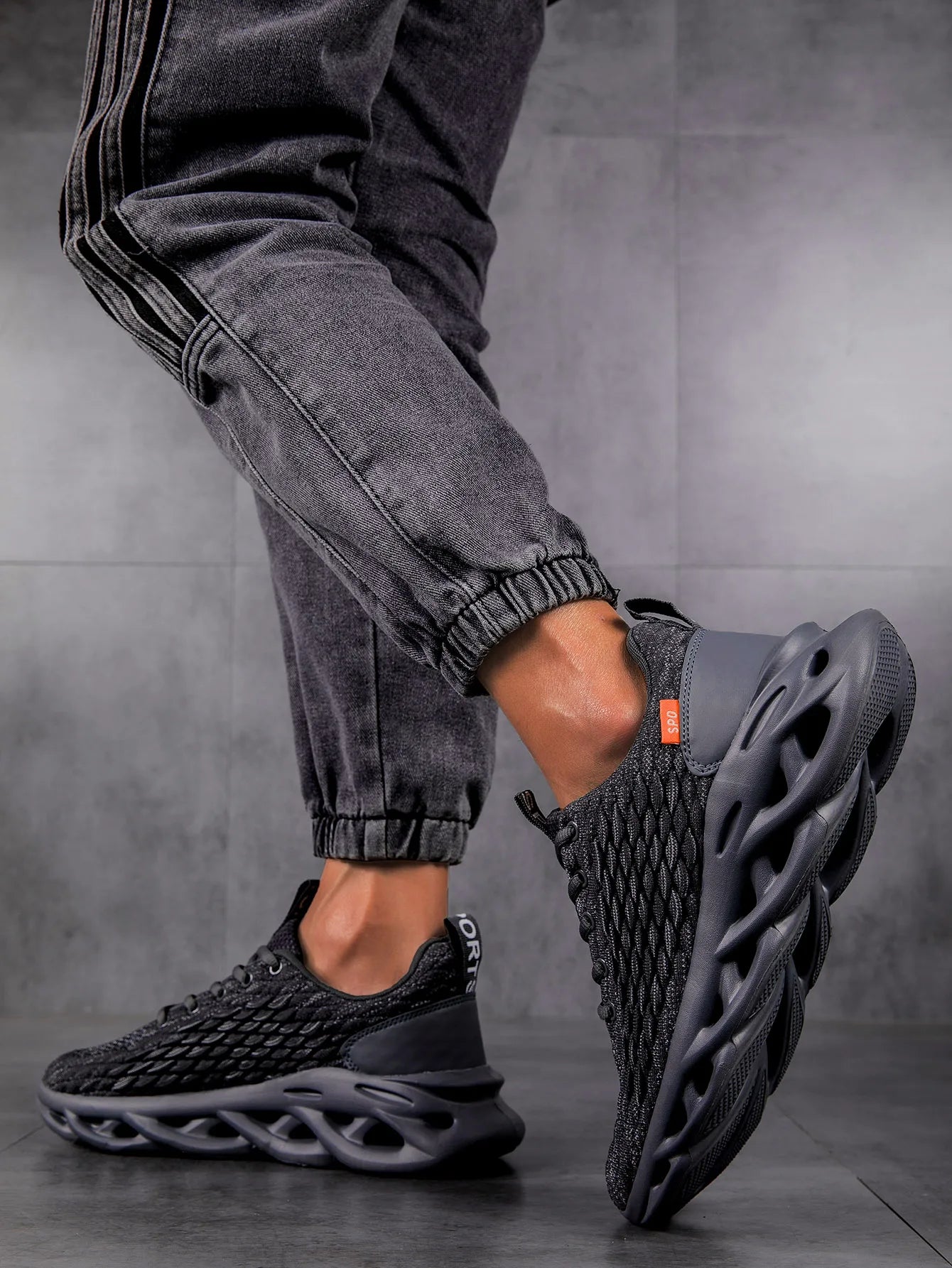 New Lightweight Men's Fashionable Sports Shoes Breathable Comfortable Running Shoes Outdoor Fitness Lazy Training Non-slip Shoes - Shopfly.co.uk