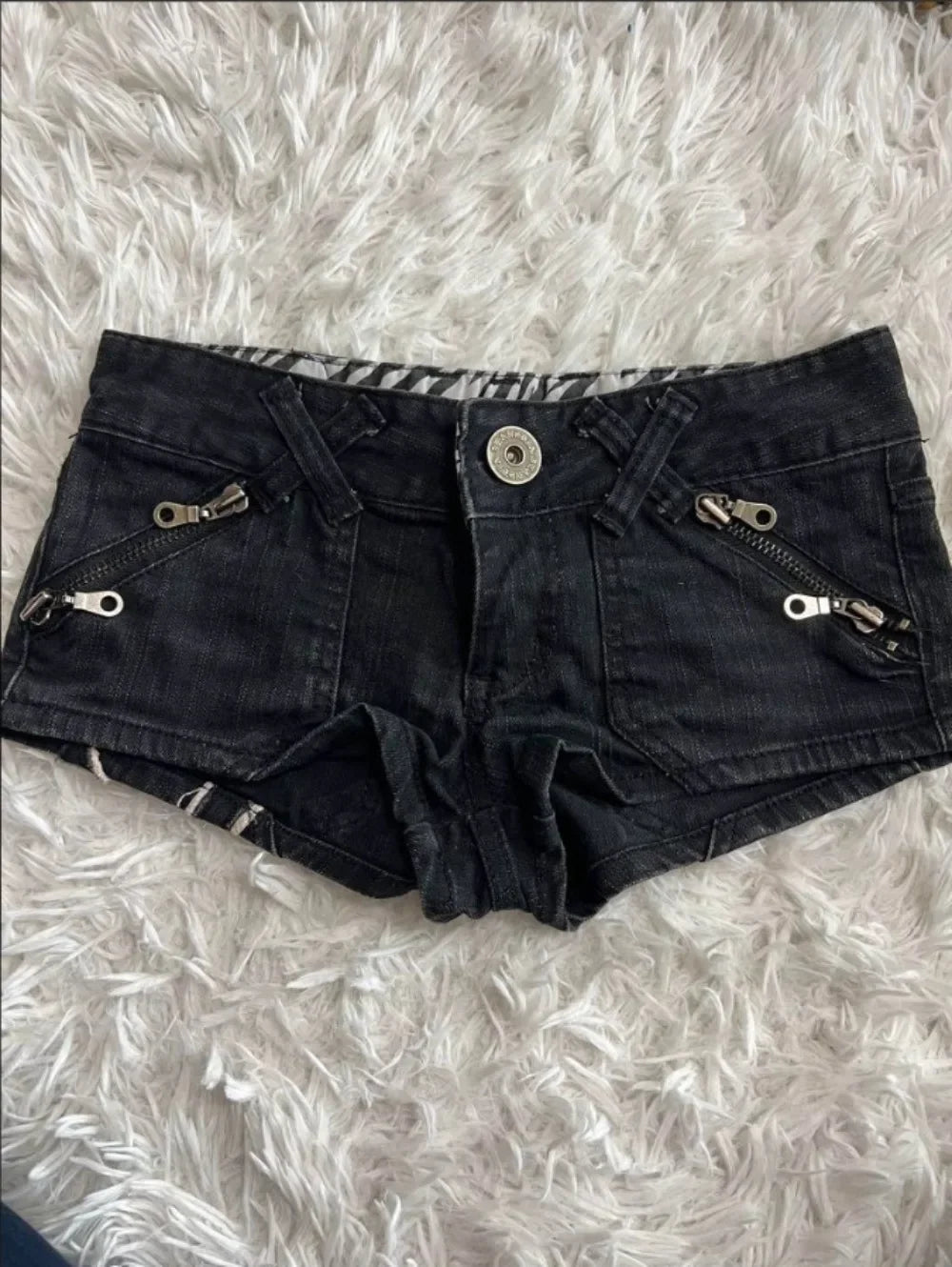 Hip hop fashion street clothing graphic printing style women black shorts ins y2k goth slim denim shorts - Shopfly.co.uk